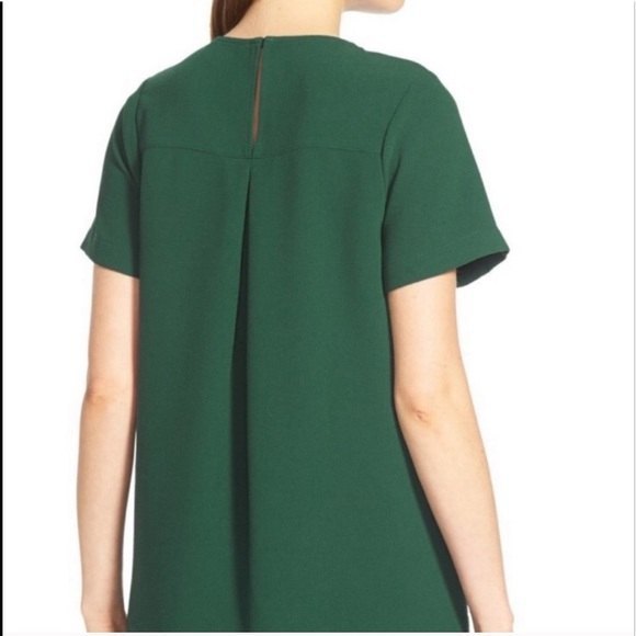 MADEWELL short sleeve pleated back blouse in forest green | Size XS - Picture 2 of 3